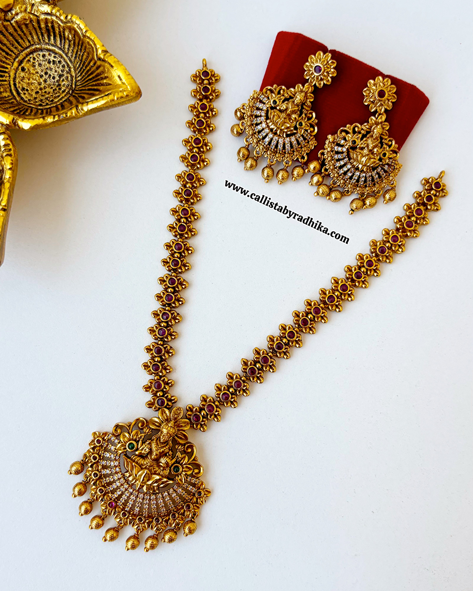 Nakshi short Necklace