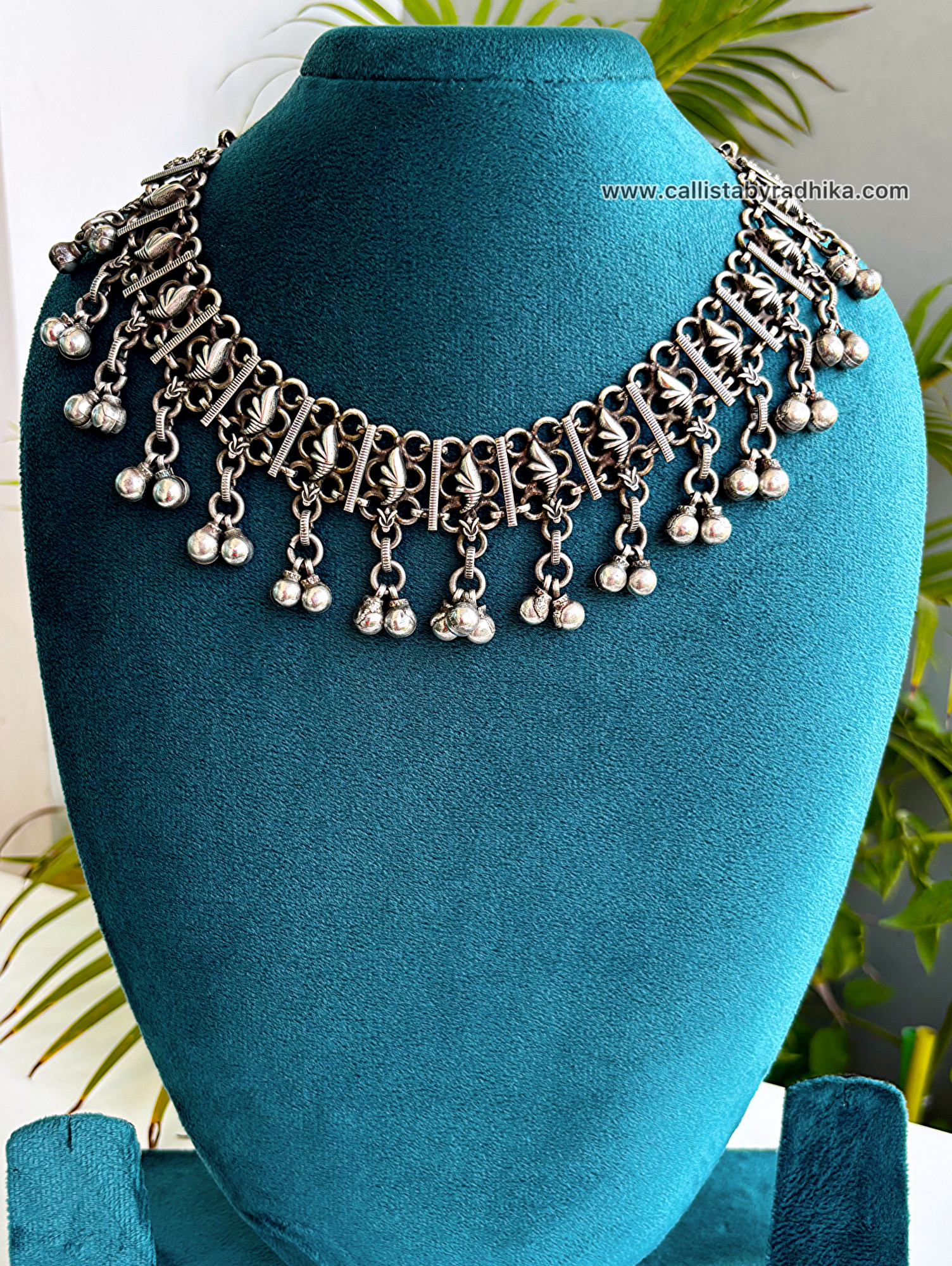 Solid Silver Neckpiece