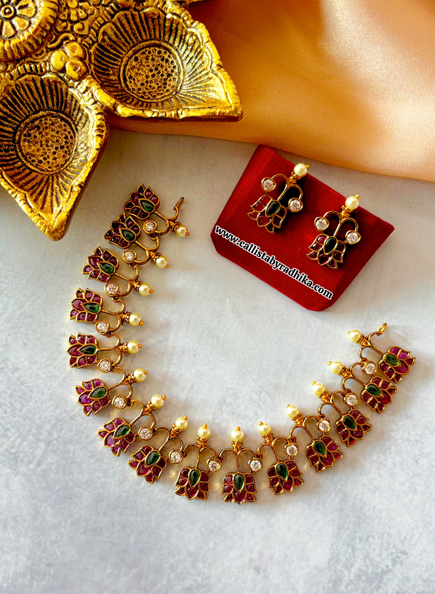 Kemp Flower Neckpiece