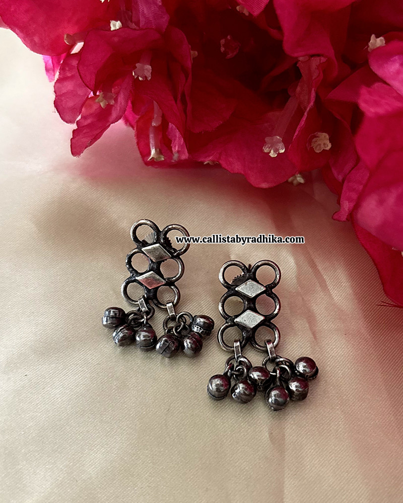 Image of Solid silver Stud