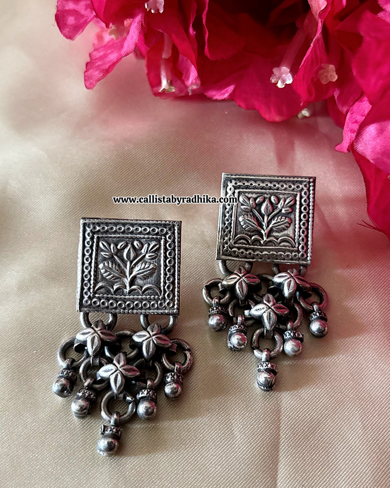 Image of Solid silver Stud
