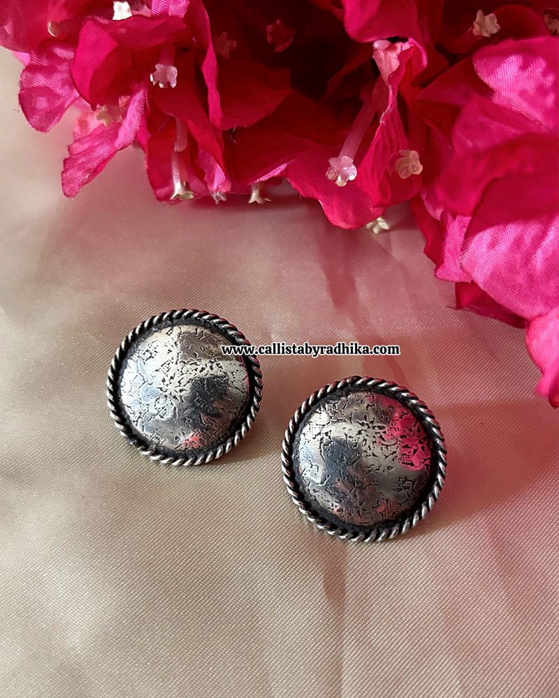 Image of Solid silver Stud