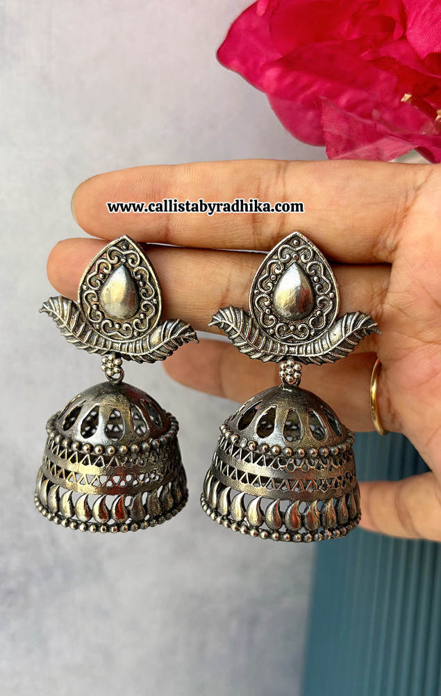 Image of Solid Silver Earring