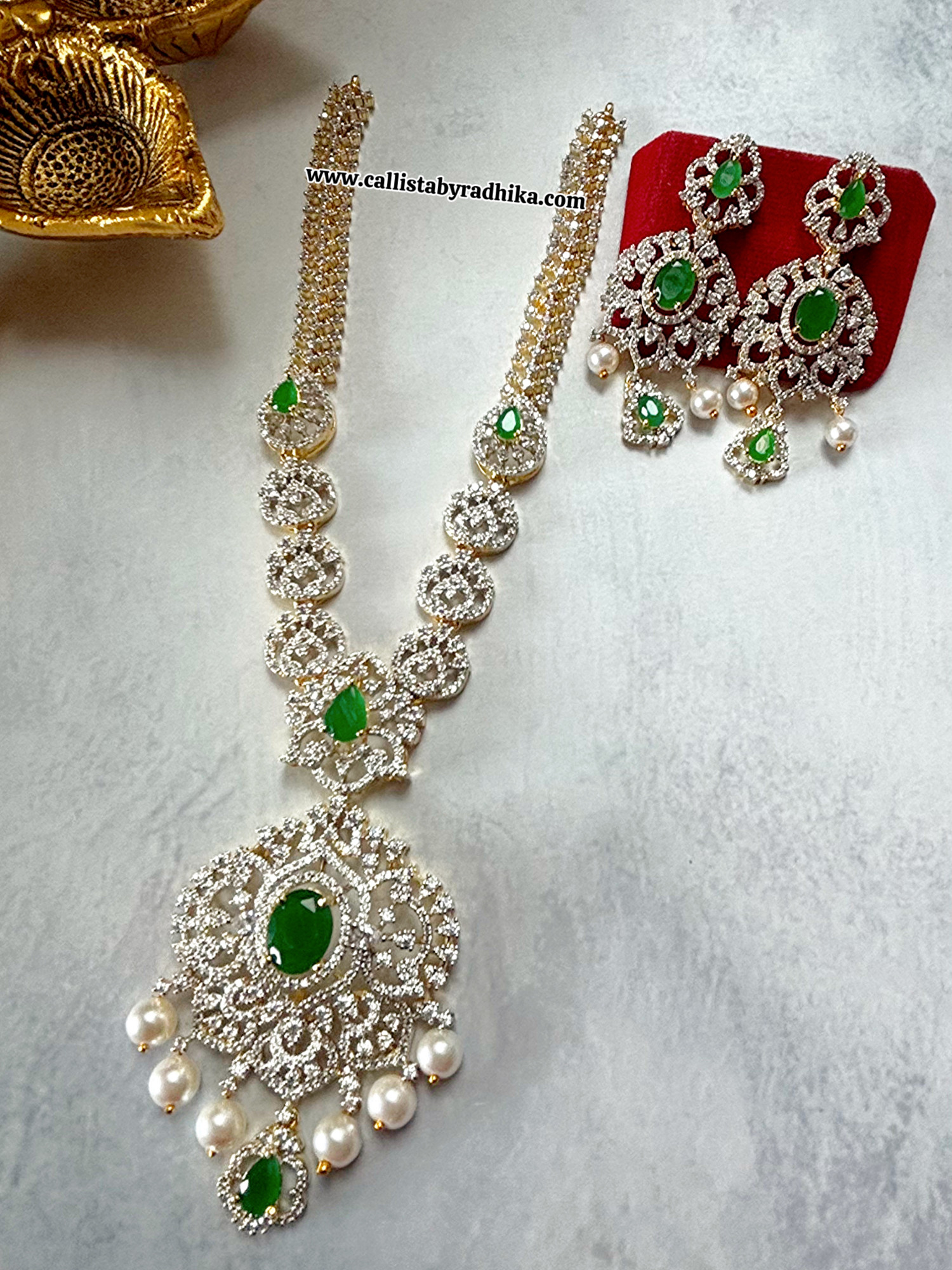 AD Necklace