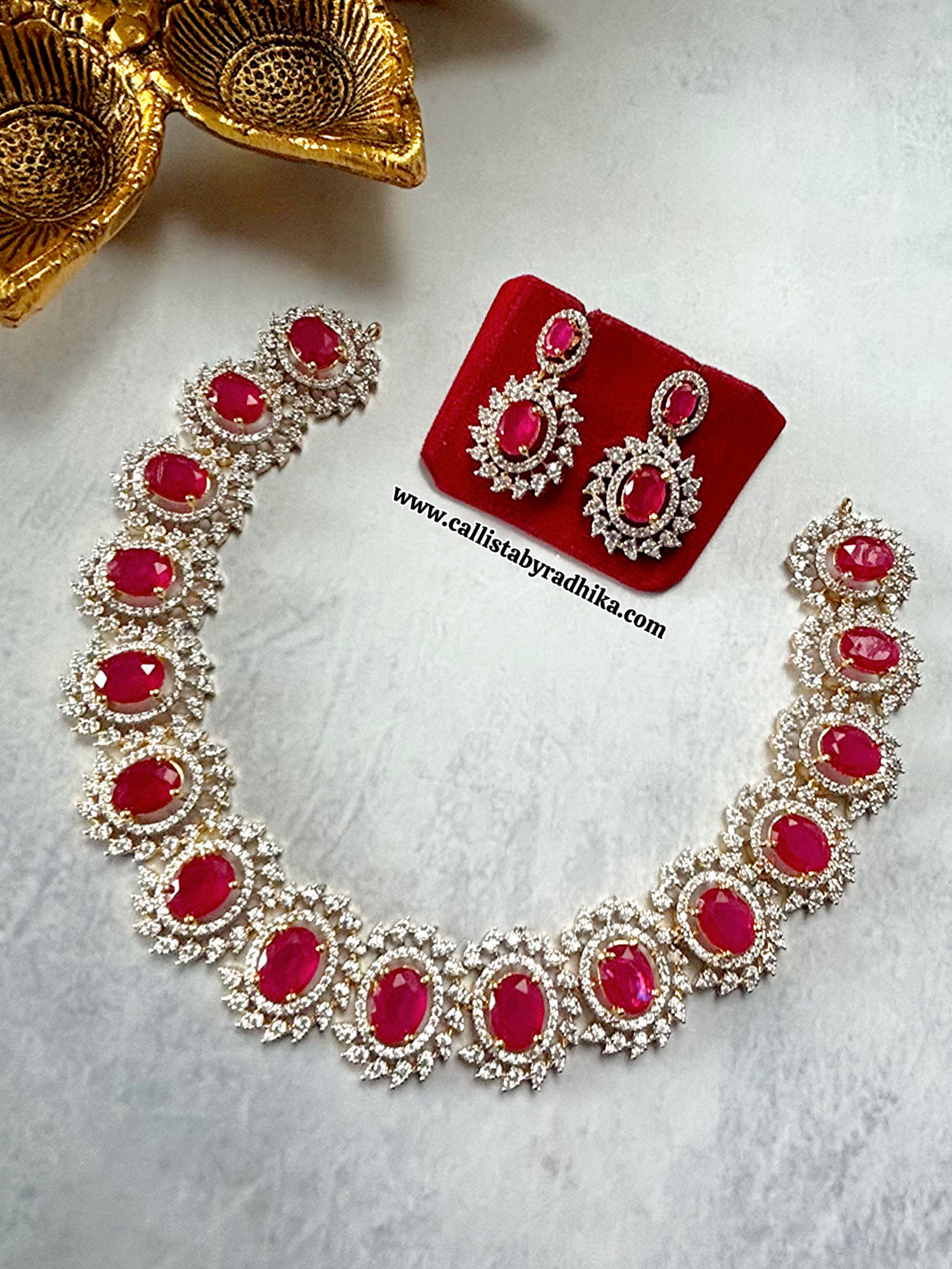 AD Flower Necklace