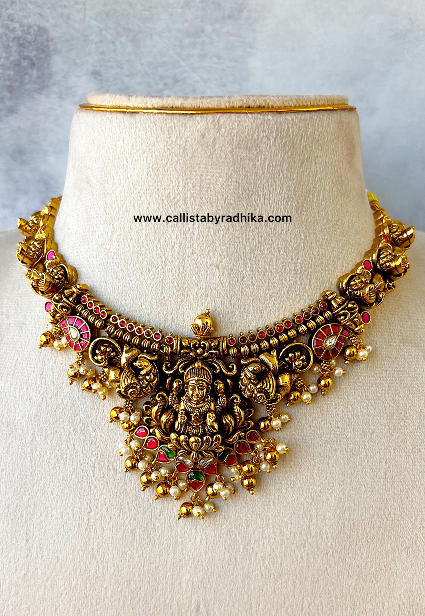 Jadau Nakshi Set