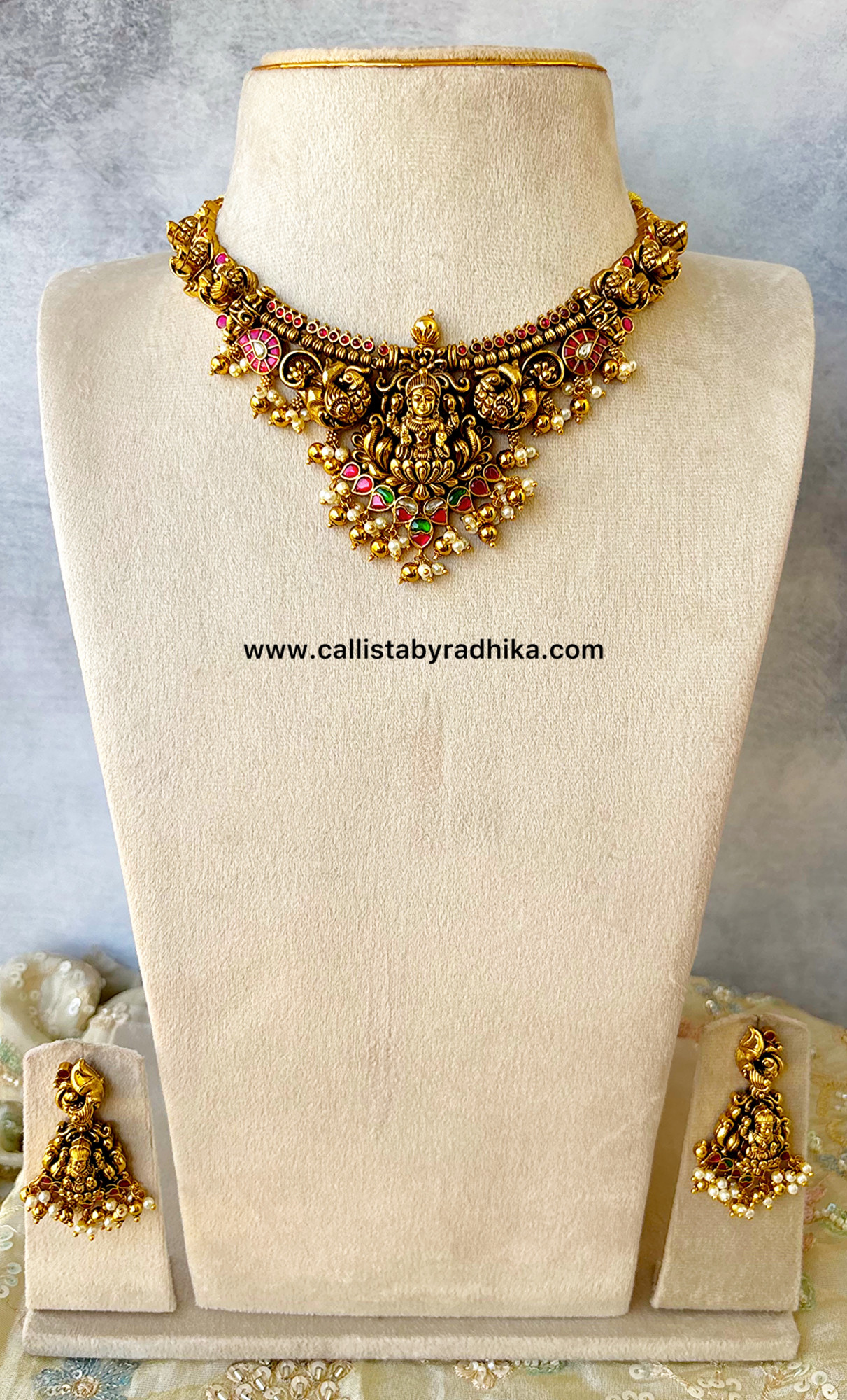 Jadau Nakshi Set
