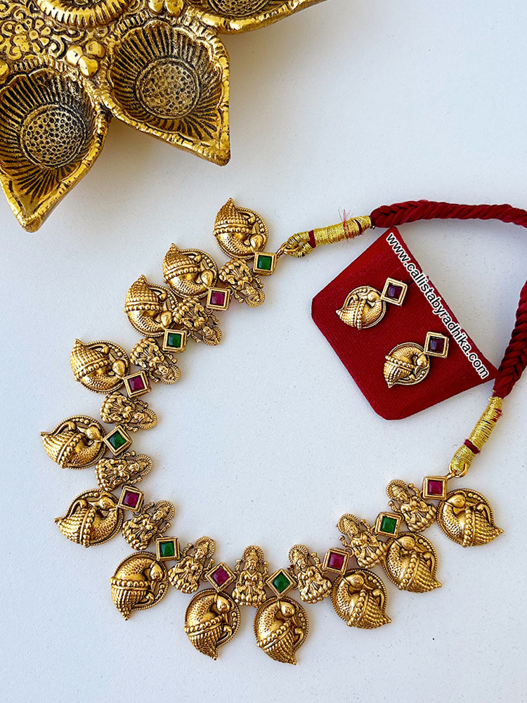 Image of Peacock Mango Necklace