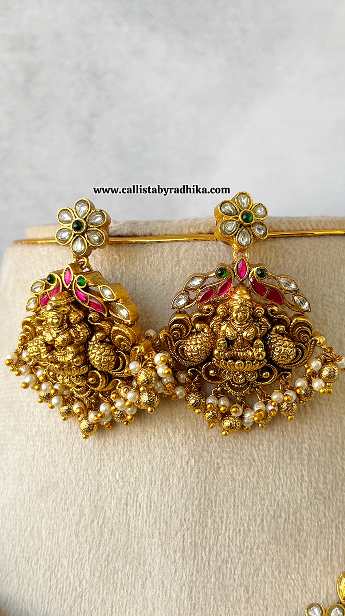 Jadau Nakshi Hasli Necklace