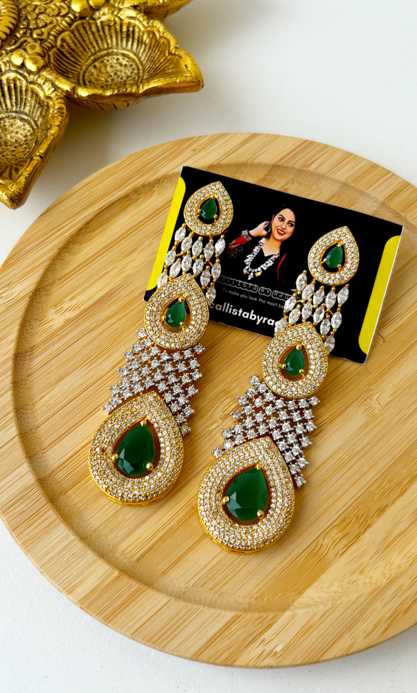 Image of Diamond look-alike Chandbali