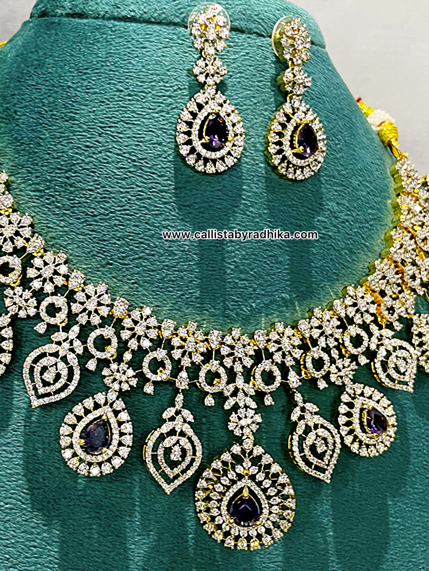 Grand Purple Stone Neckpiece