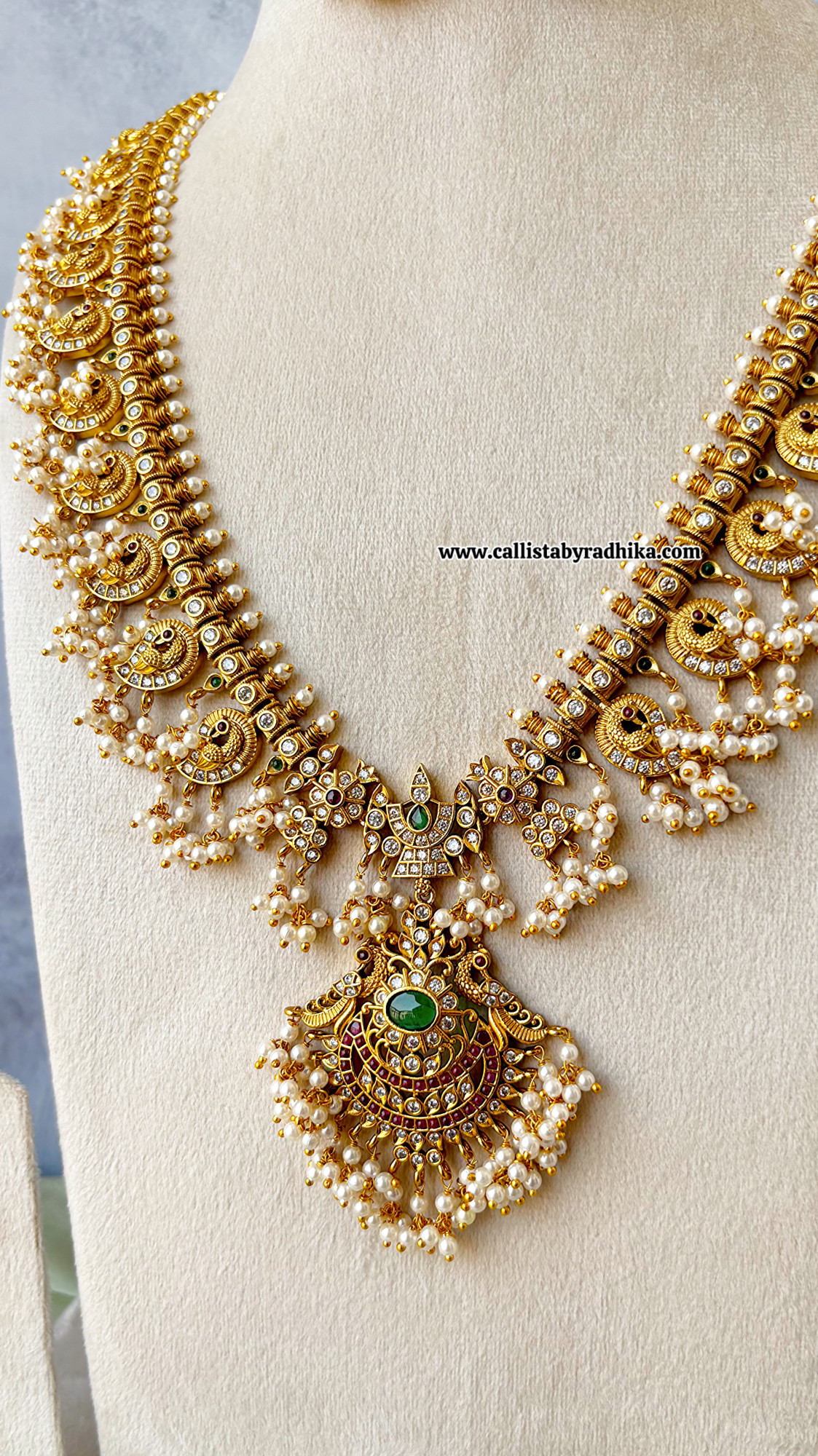 Guttupusalu Long Necklace