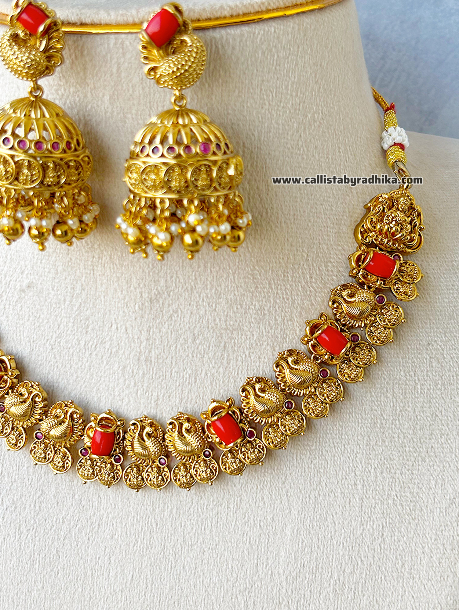 Coral Kaashu Necklace