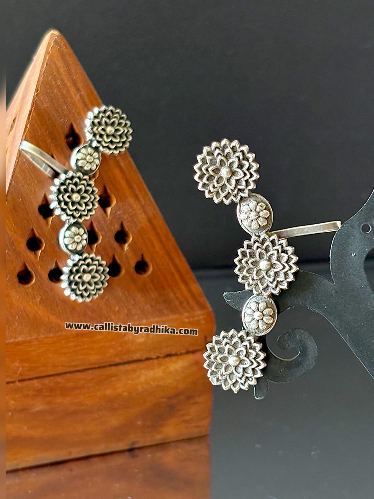 Image of Silver Replica Earcuff