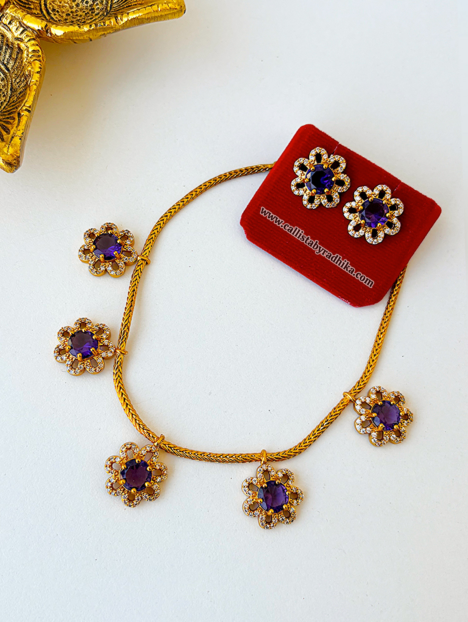 5 Stone Flower Attigai