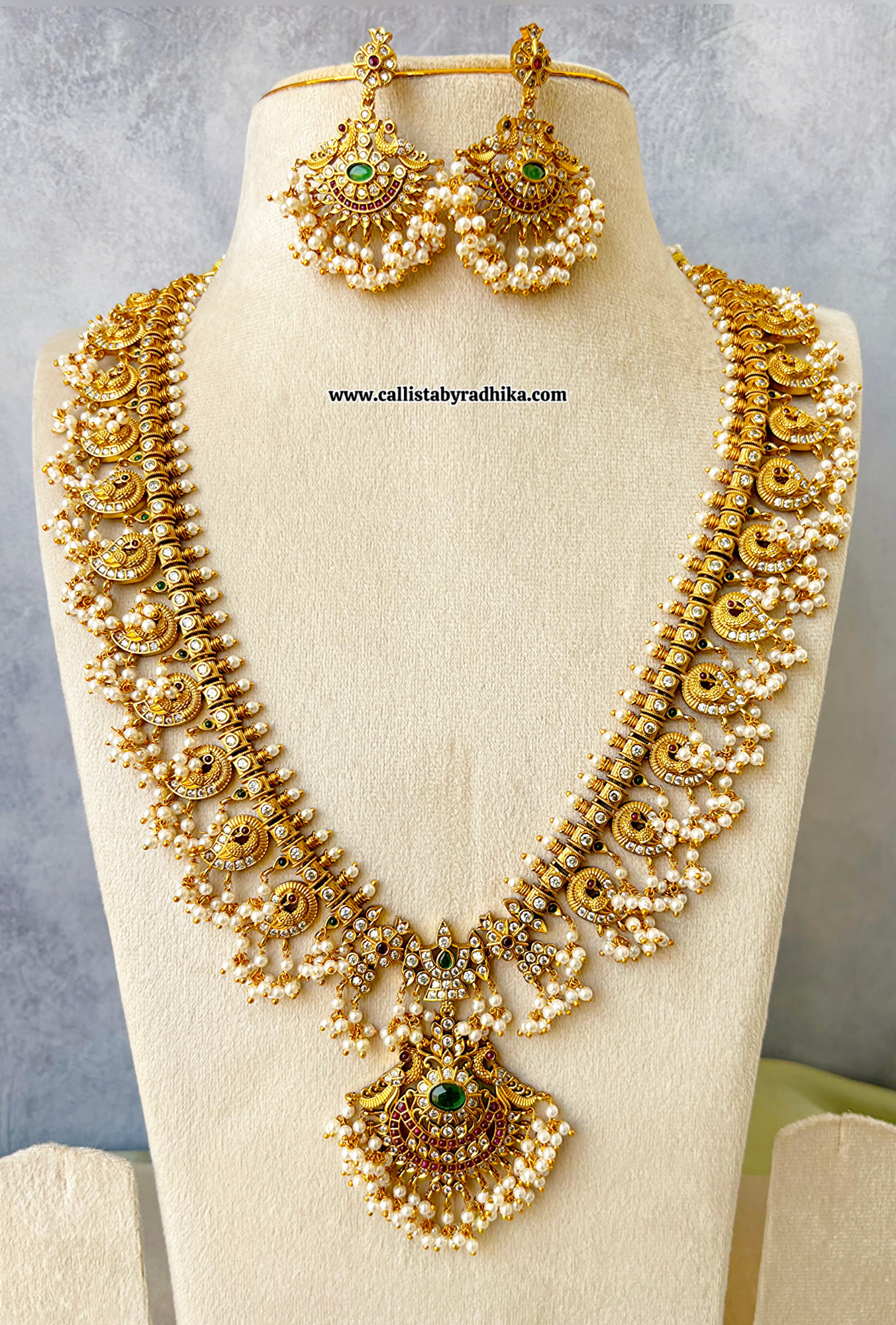 Guttupusalu Long Necklace