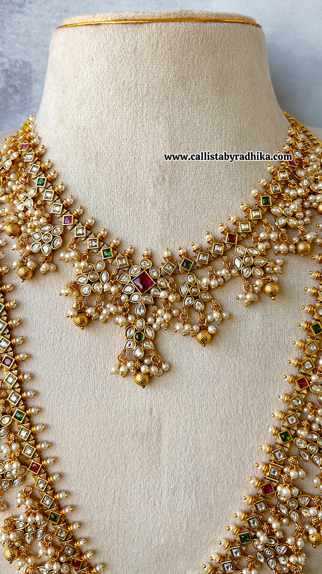 Guttupusalu Long and Short Set