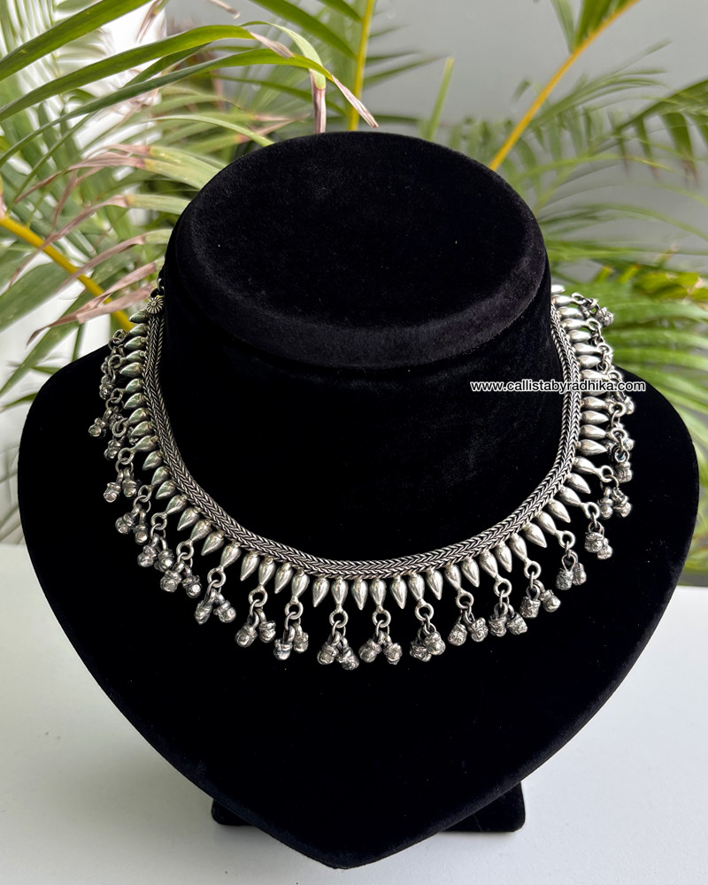 Image of Solid Silver Neckpiece