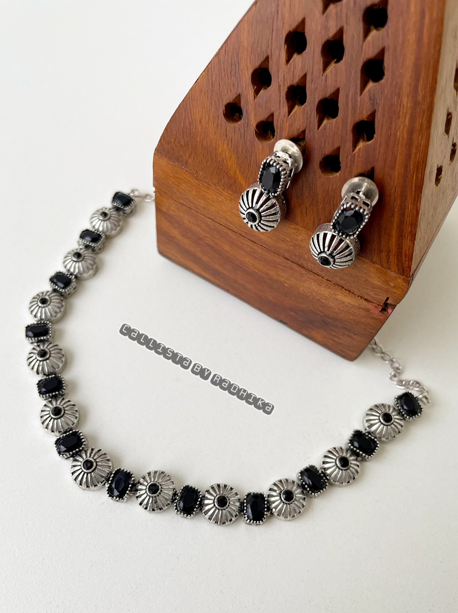 Silver Replica Neckpieces (SRN-071)