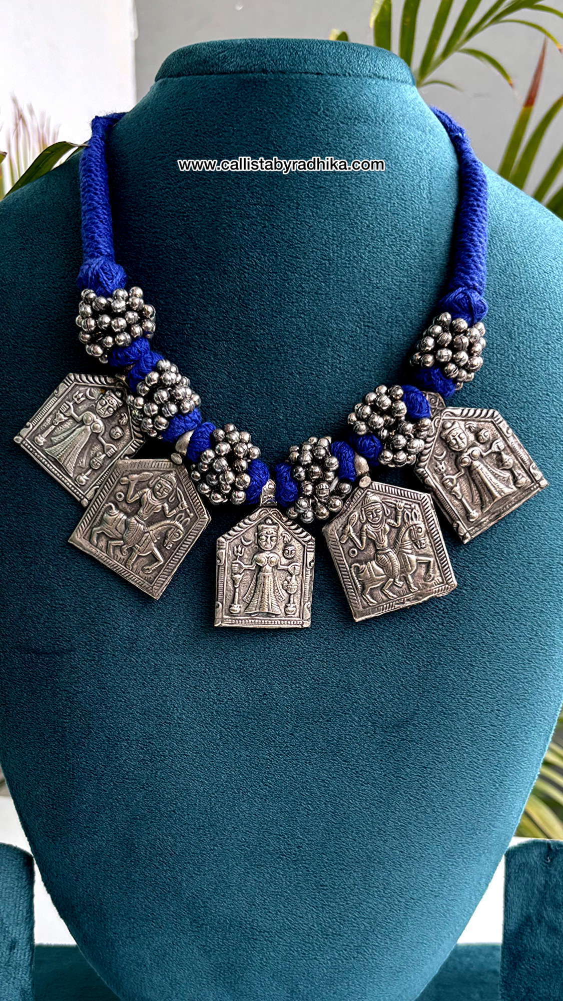 Solid Silver Neckpiece