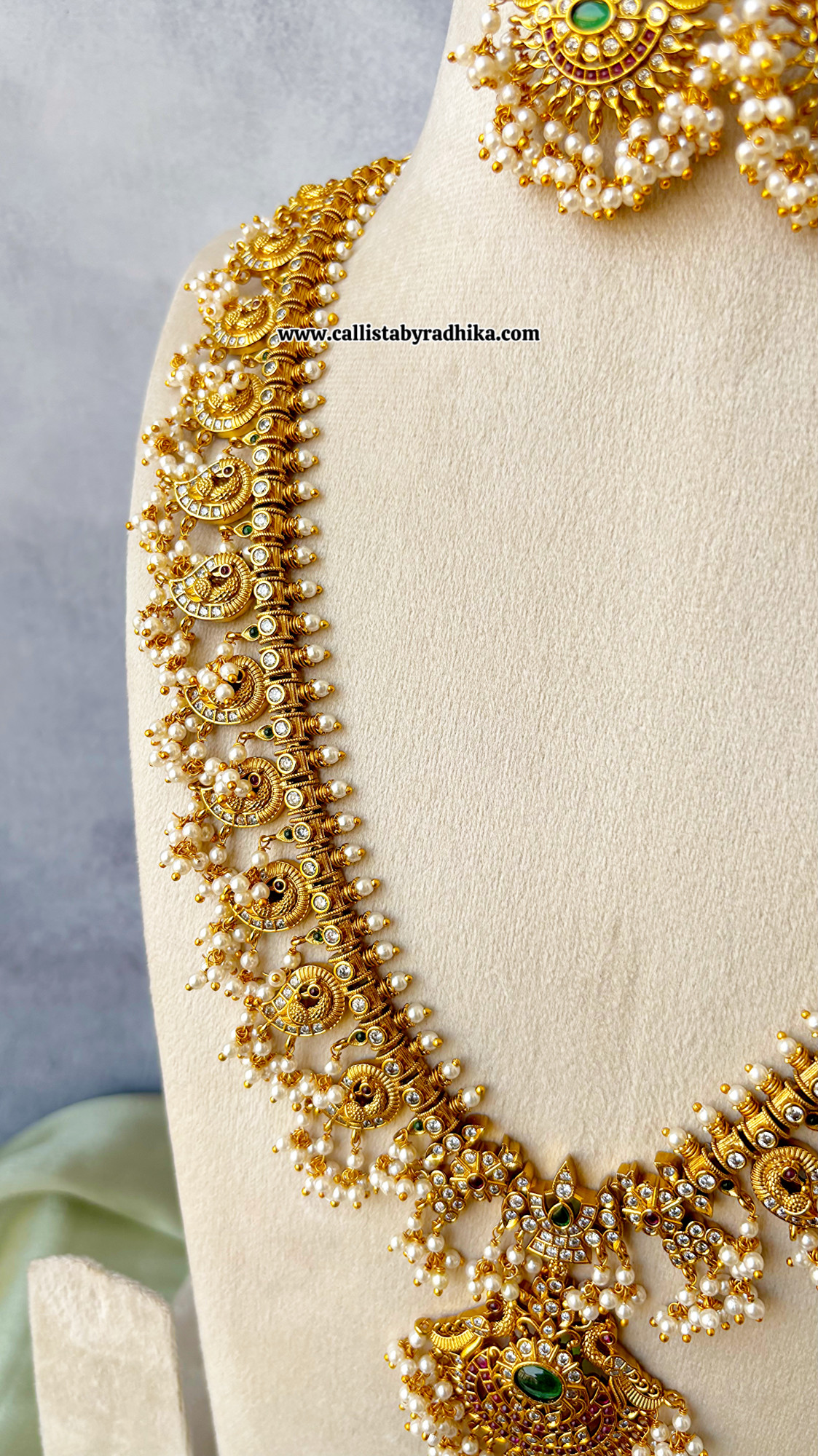 Guttupusalu Long Necklace