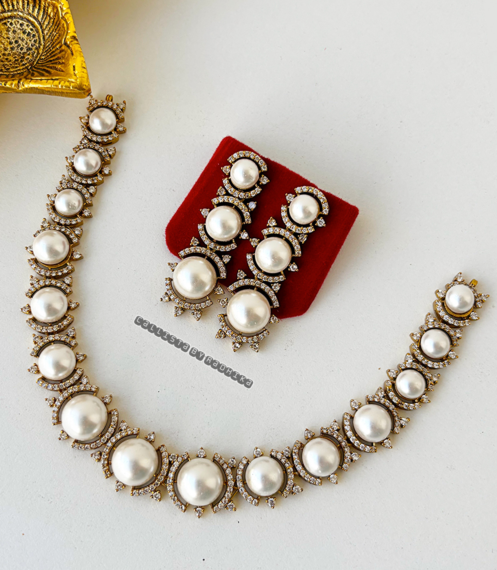 Gold Polish/Temple Long Neckpiece(GP-040)
