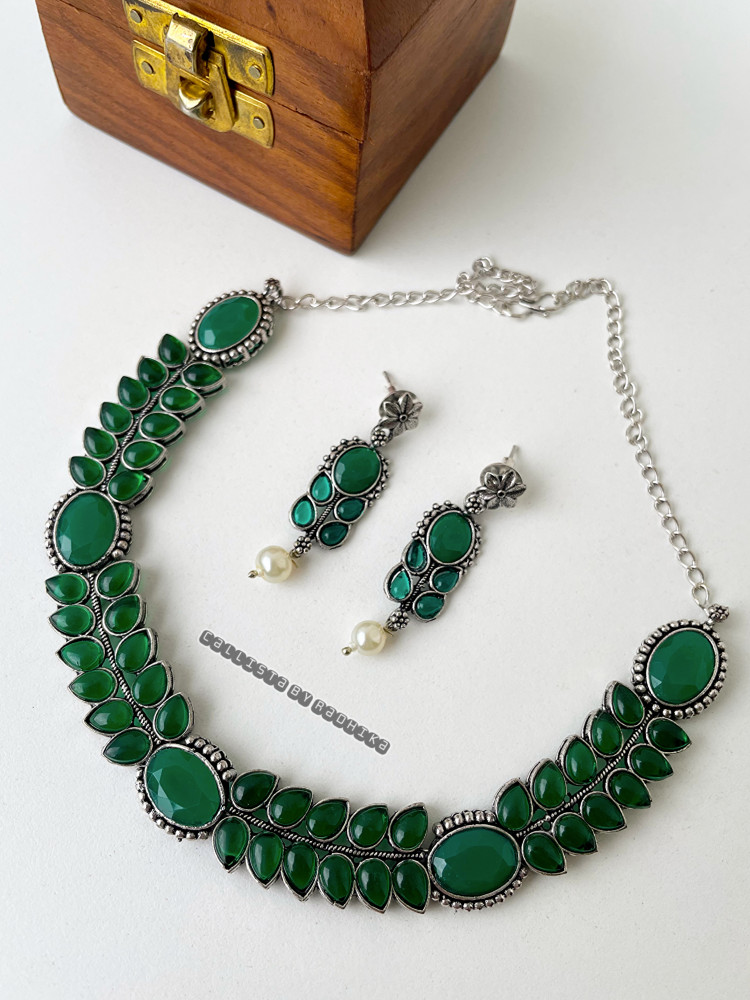 Image of Silver Replica Neckpieces (SRN-066)