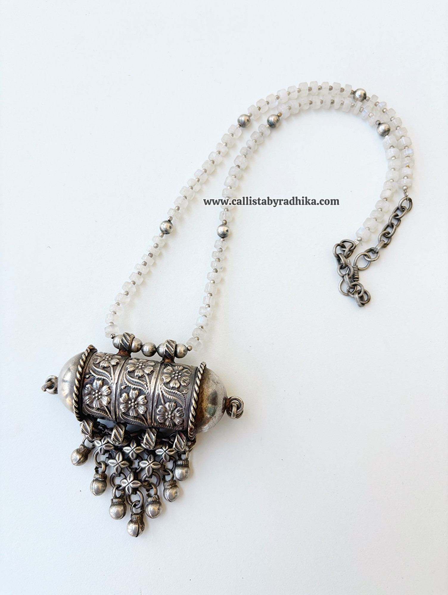 Solid Fusion Neckpiece