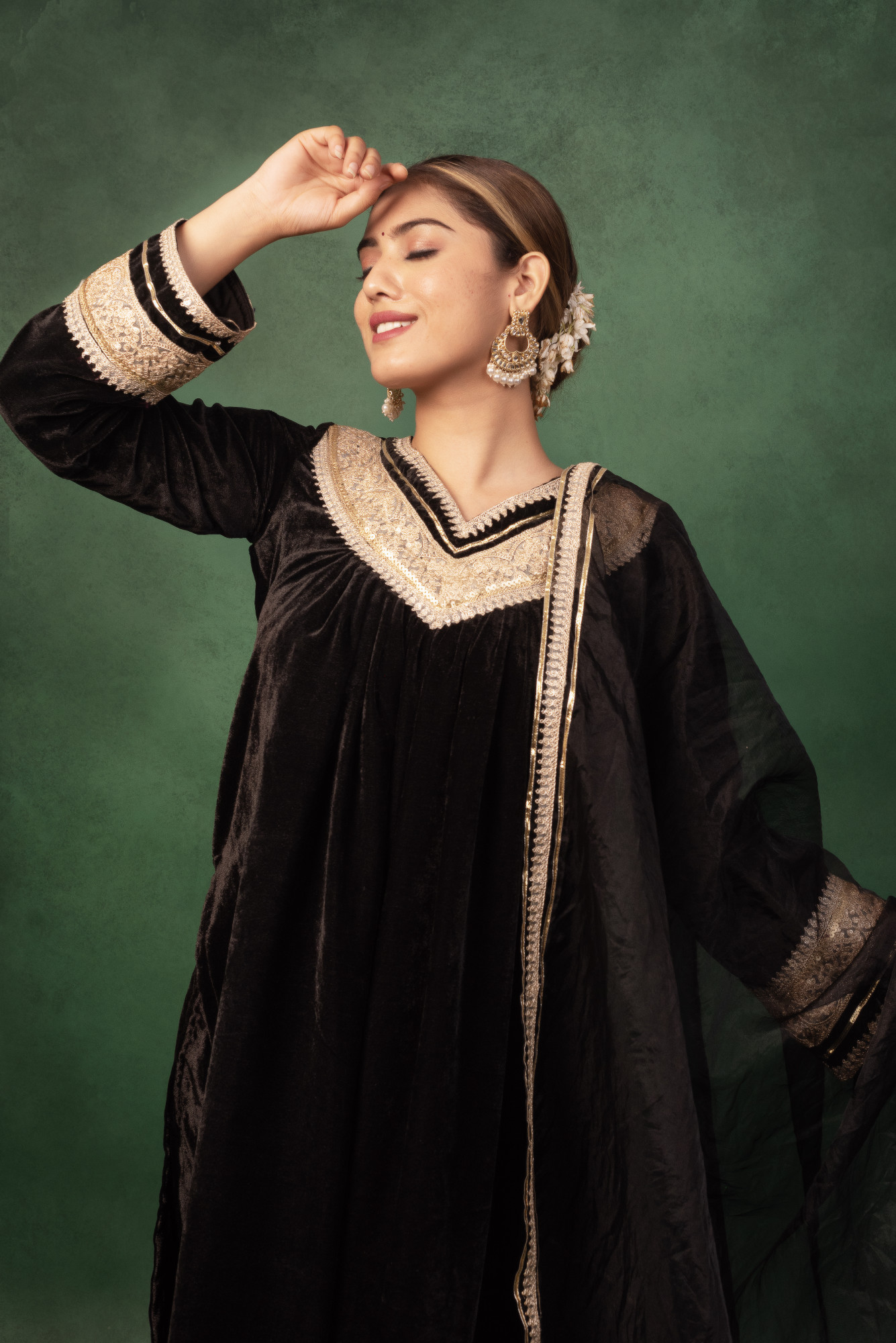 Saiba Black Velvet Gota Work Kurta Set