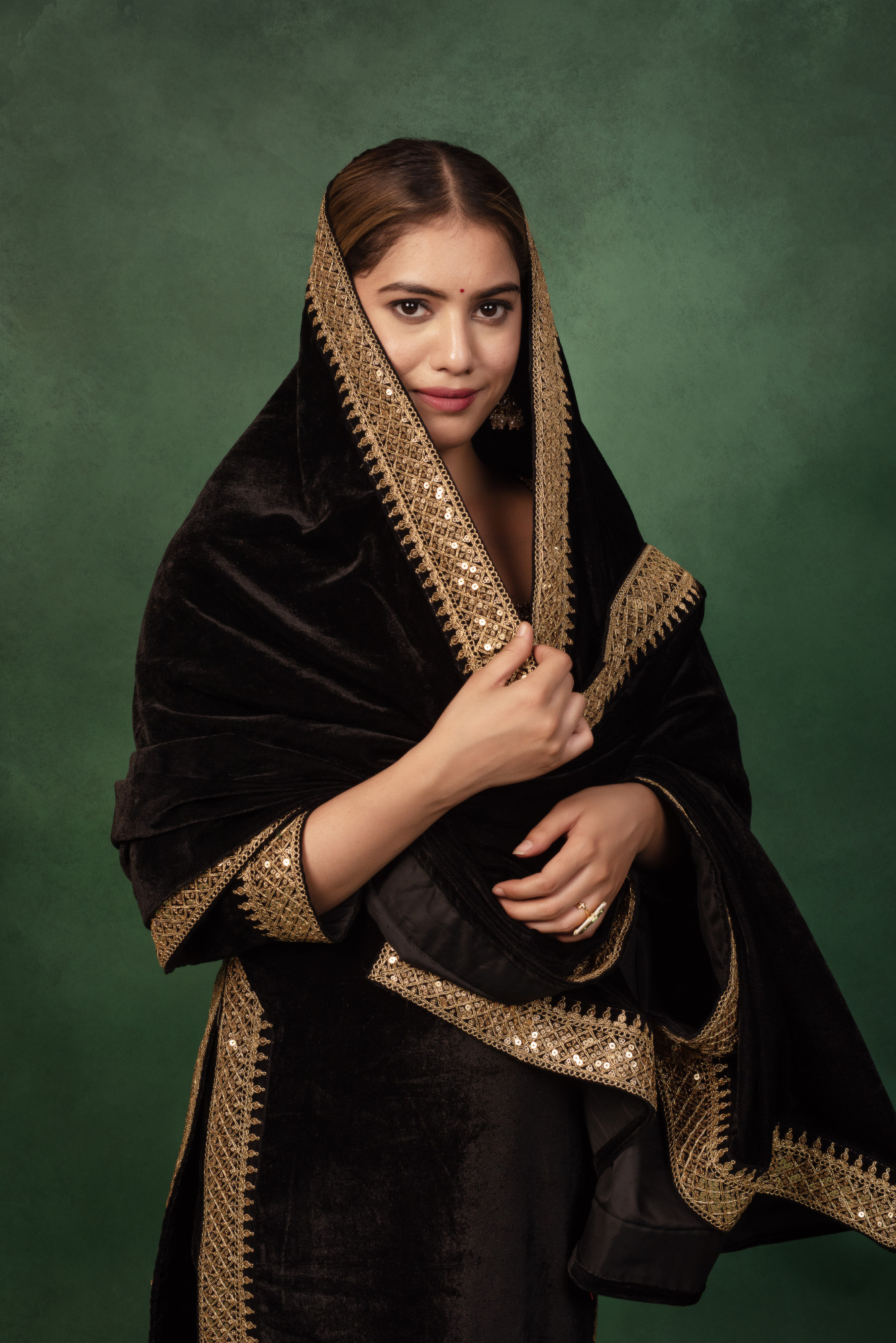 Black Seroi Velvet Kurta Set