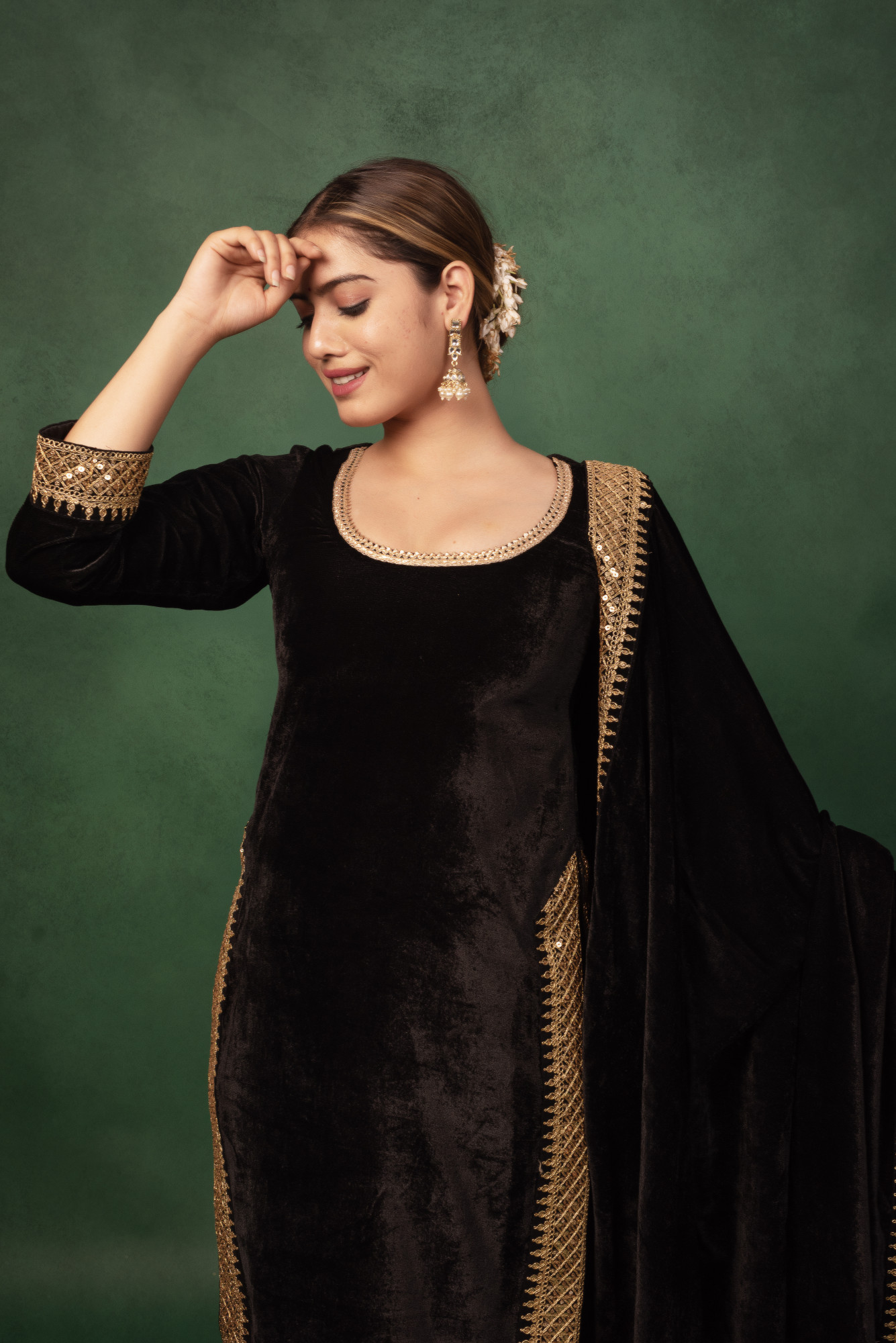 Black Seroi Velvet Kurta Set