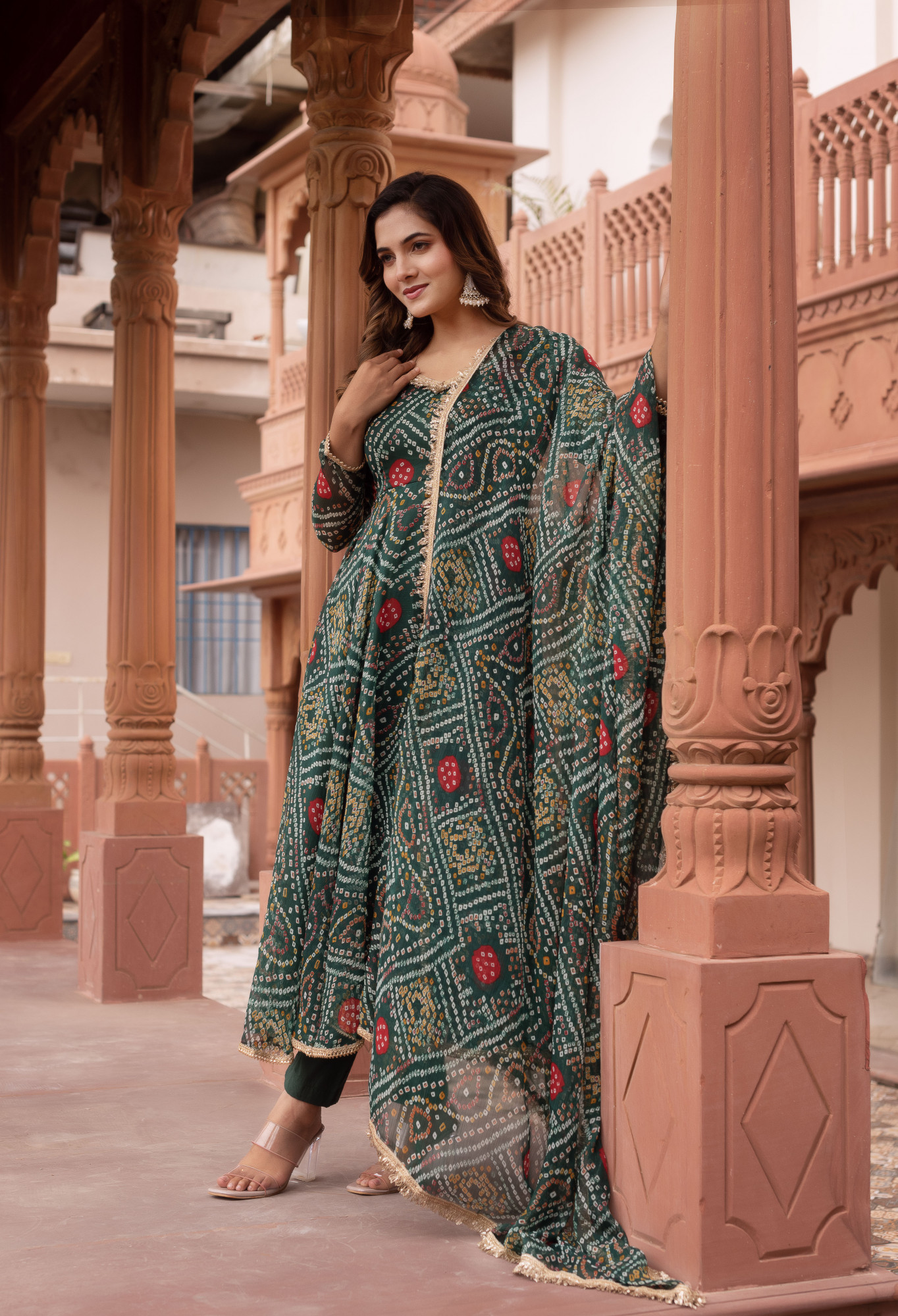 Mungiya Green Bandhej Georgette Suit Set