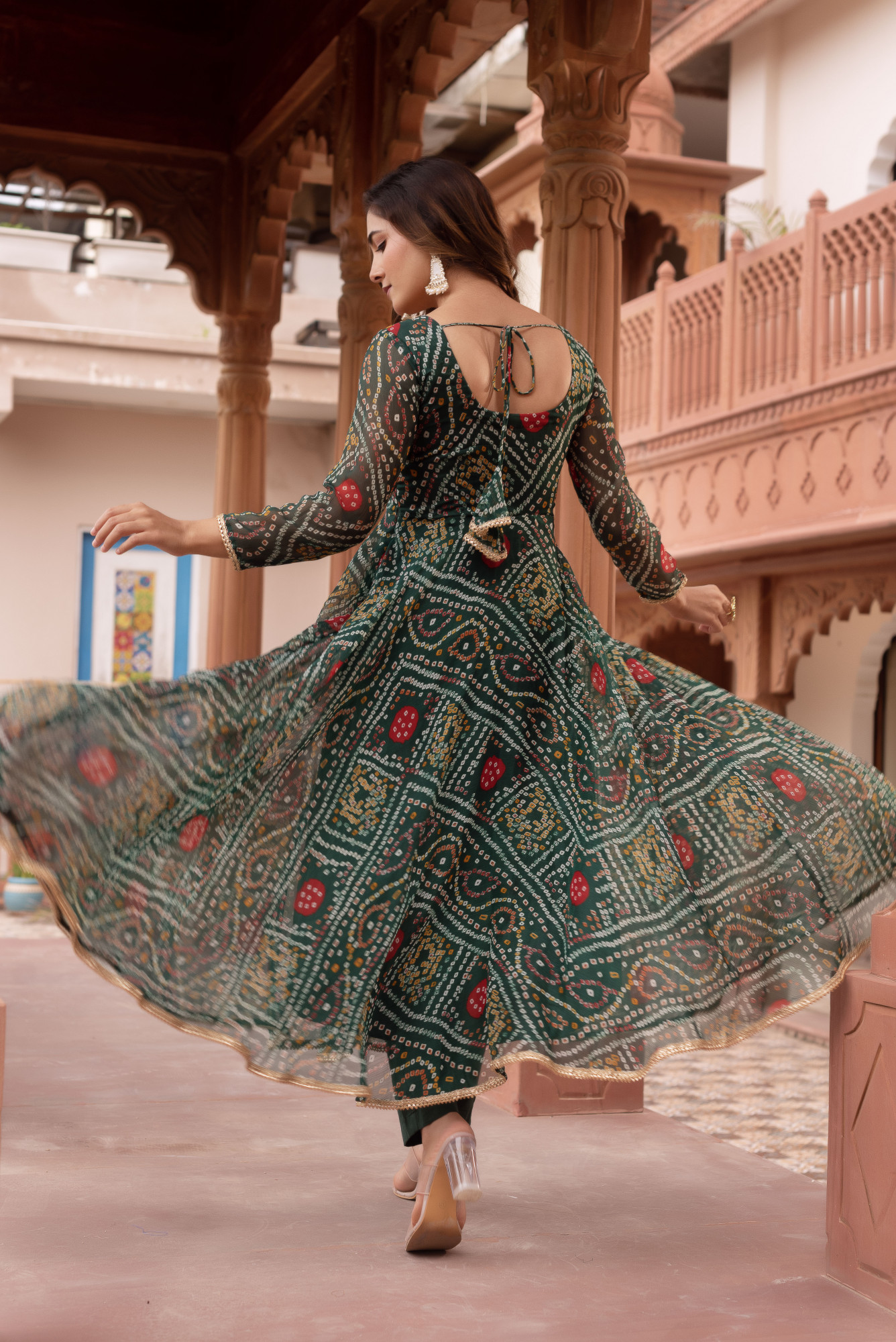 Mungiya Green Bandhej Georgette Suit Set