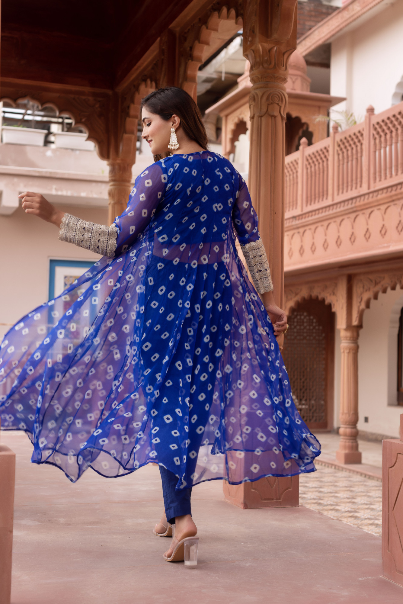 Blue Bandhej Embelished Kurta Set With Blouse