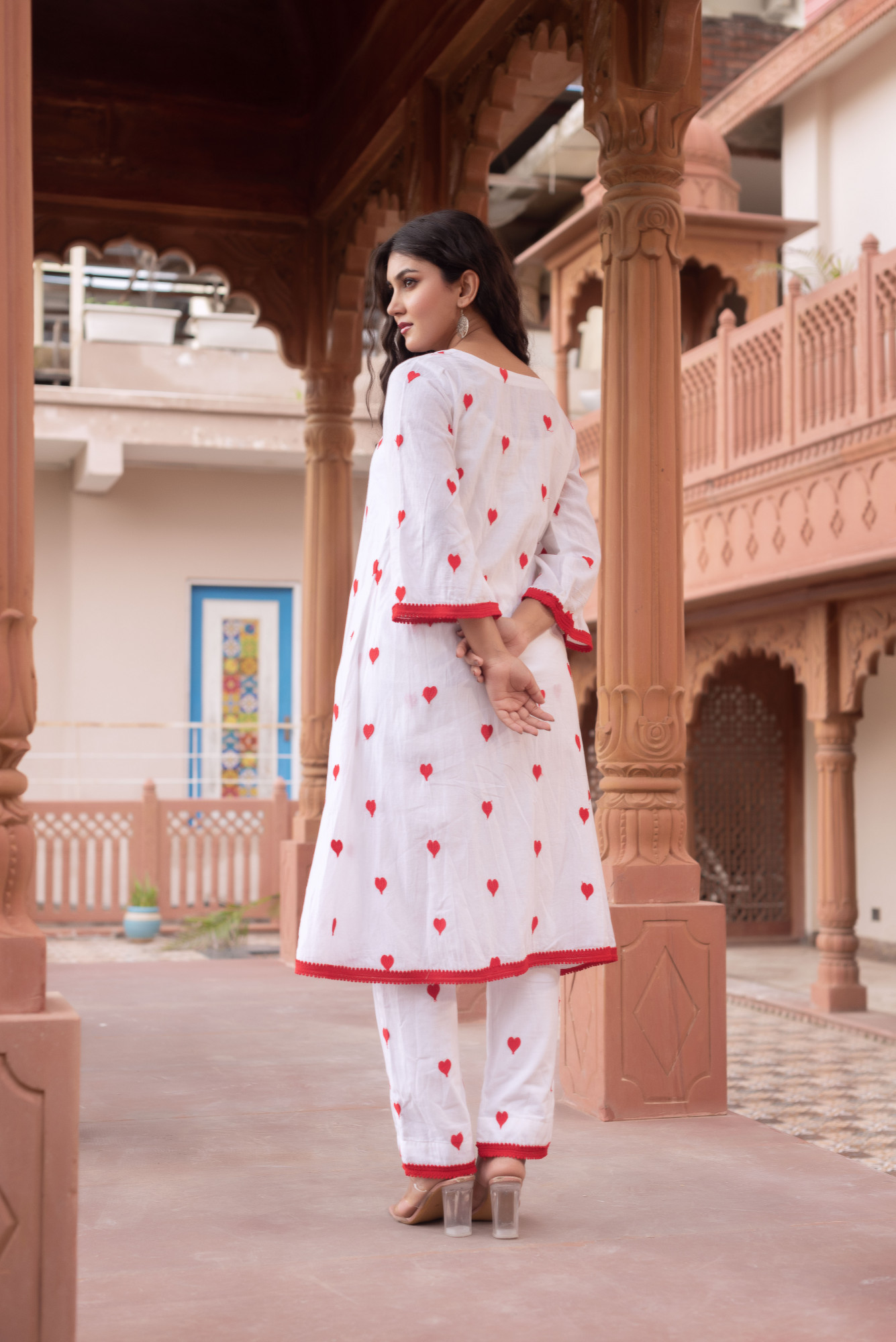 Croi White Embroidered Kurta Set