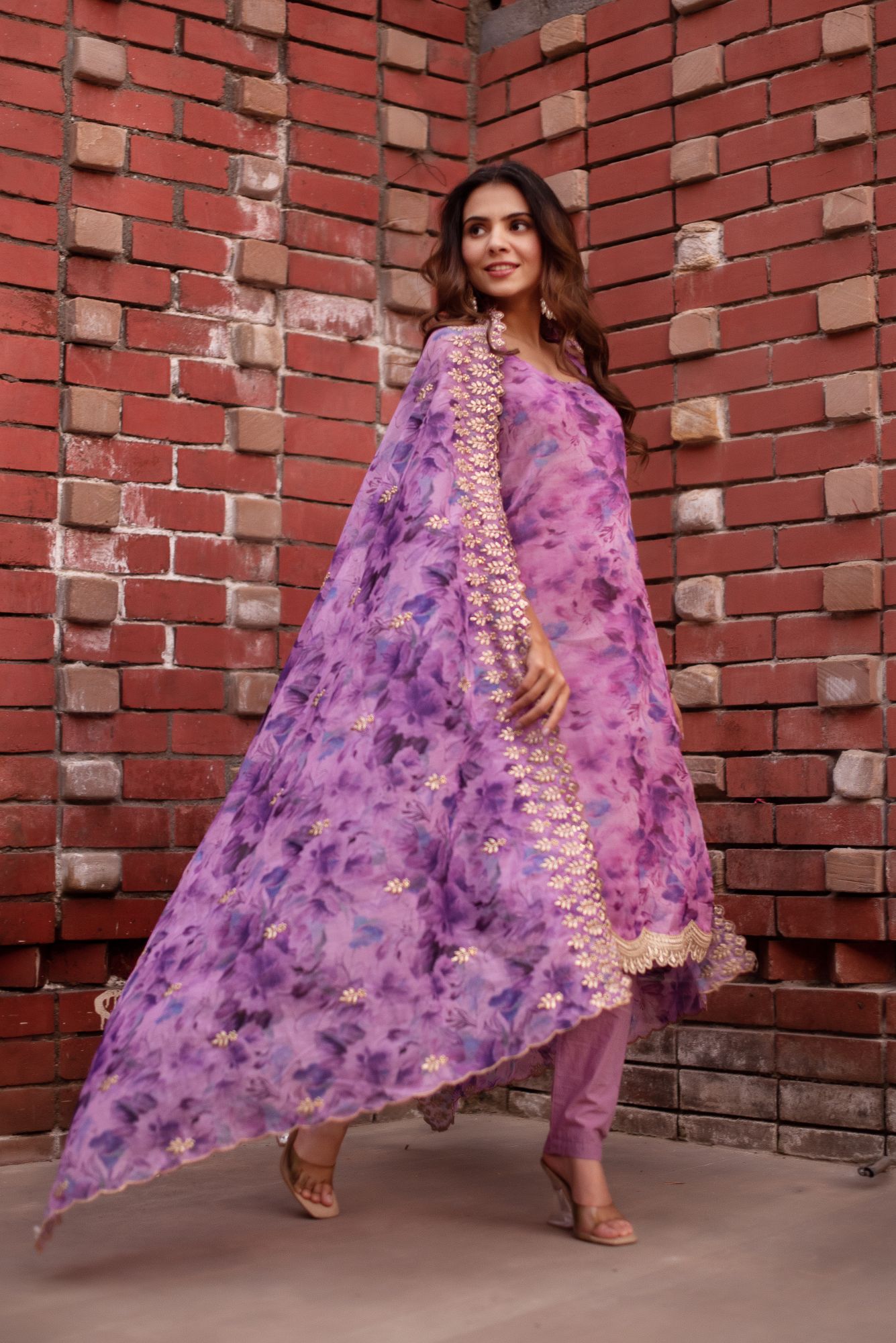 Lavender Organza Sleeveless Embroided Suit Set