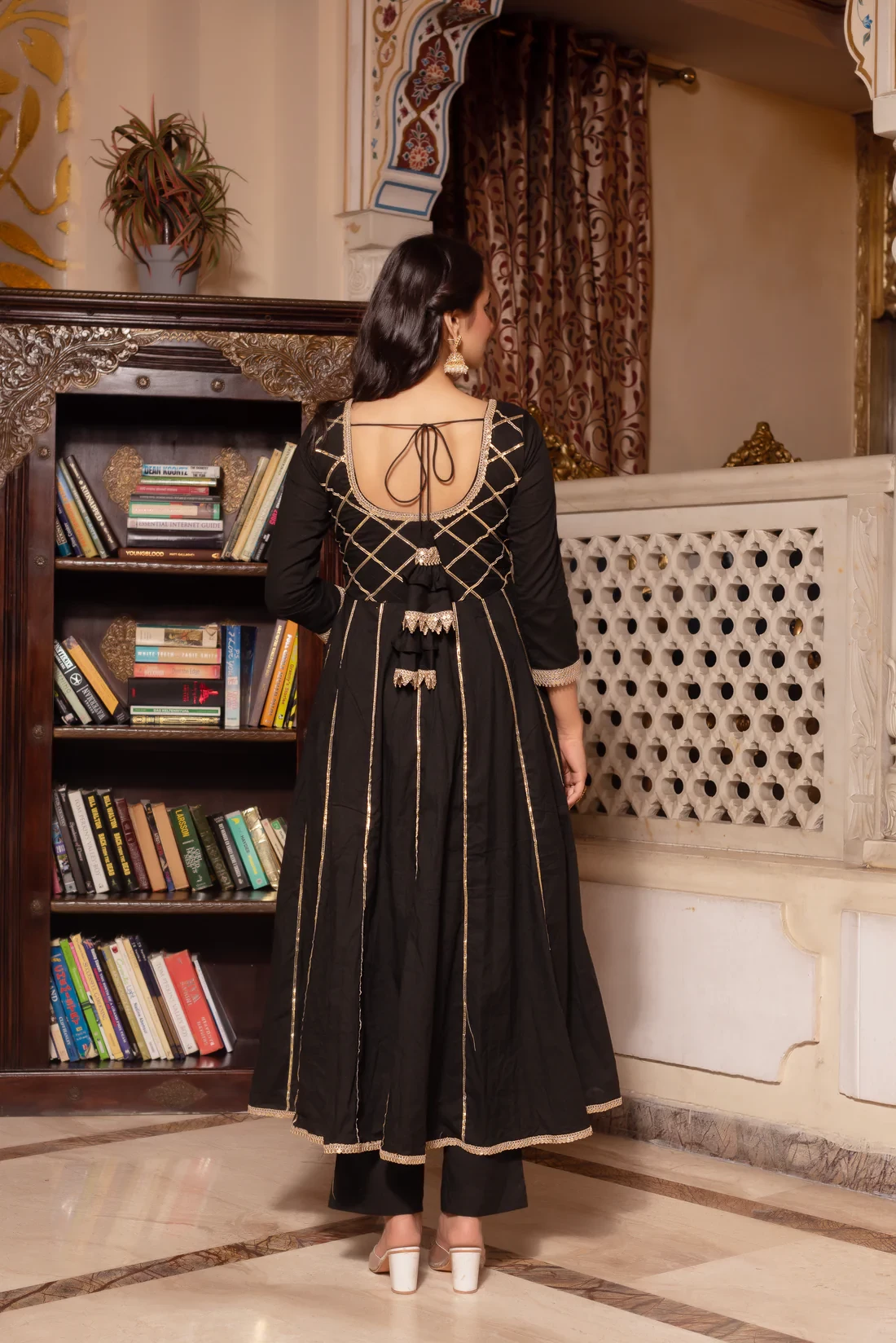 Black Seroi Anarkali Suit Set