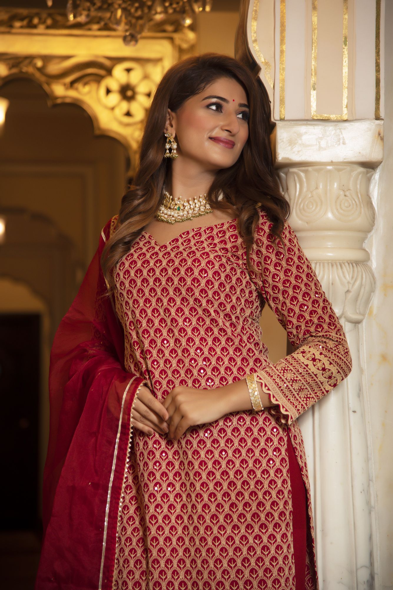 Royal Maan Chikankari Kurta Set with Organza Dupatta