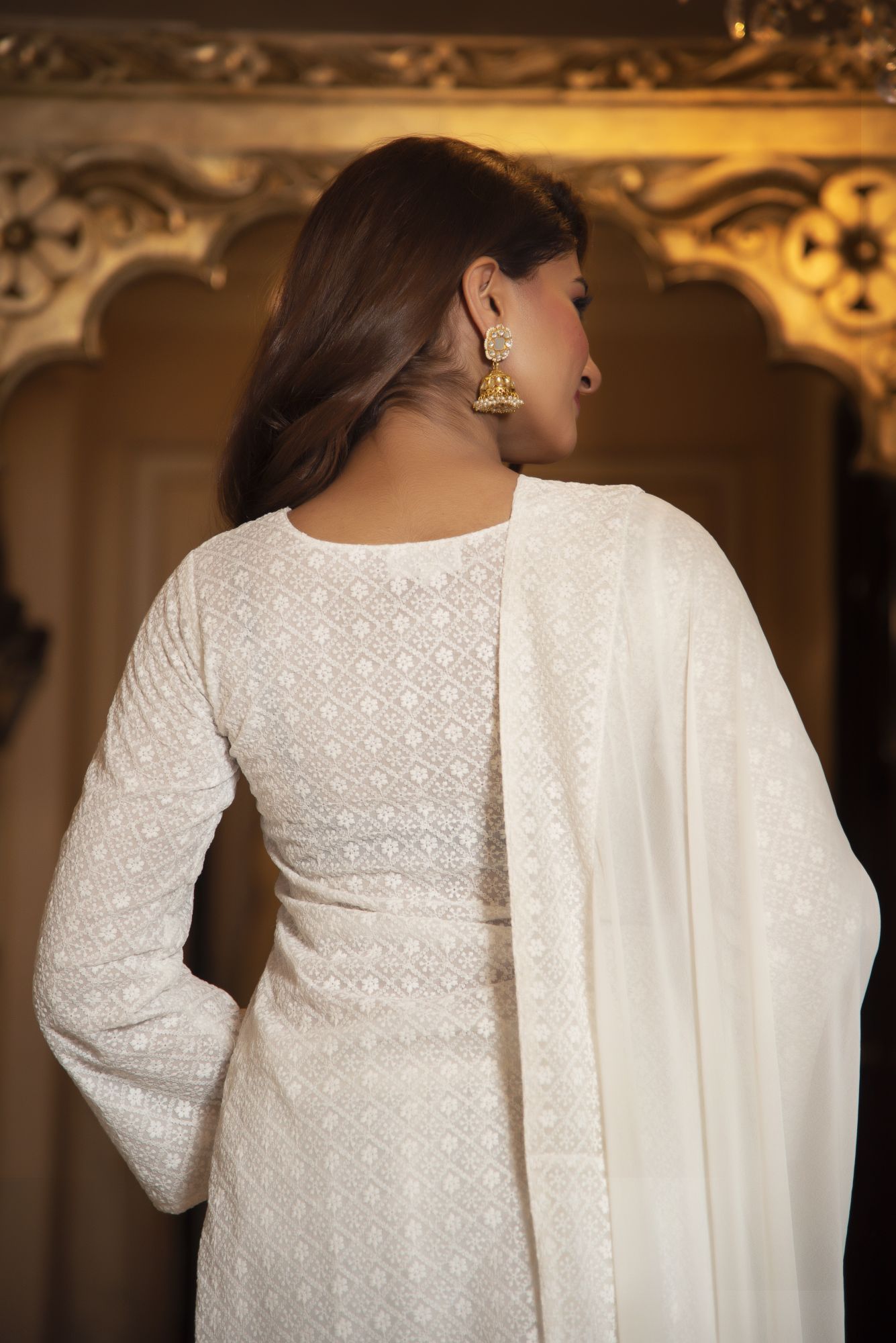 Swan White Chikankari Kurta Set