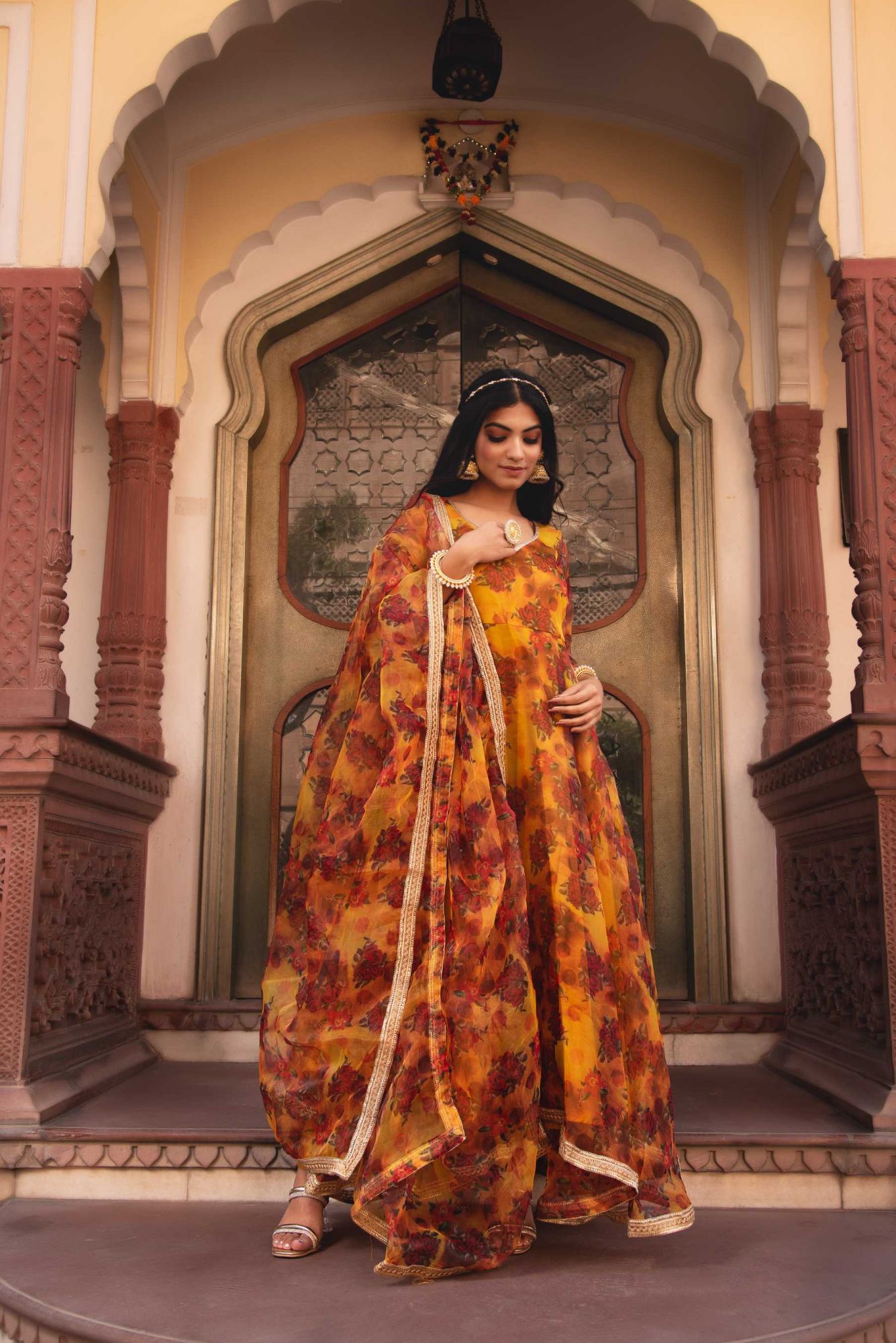 Saiba Marbled Yellow Gotapatti Organza Anarkali Suit Set