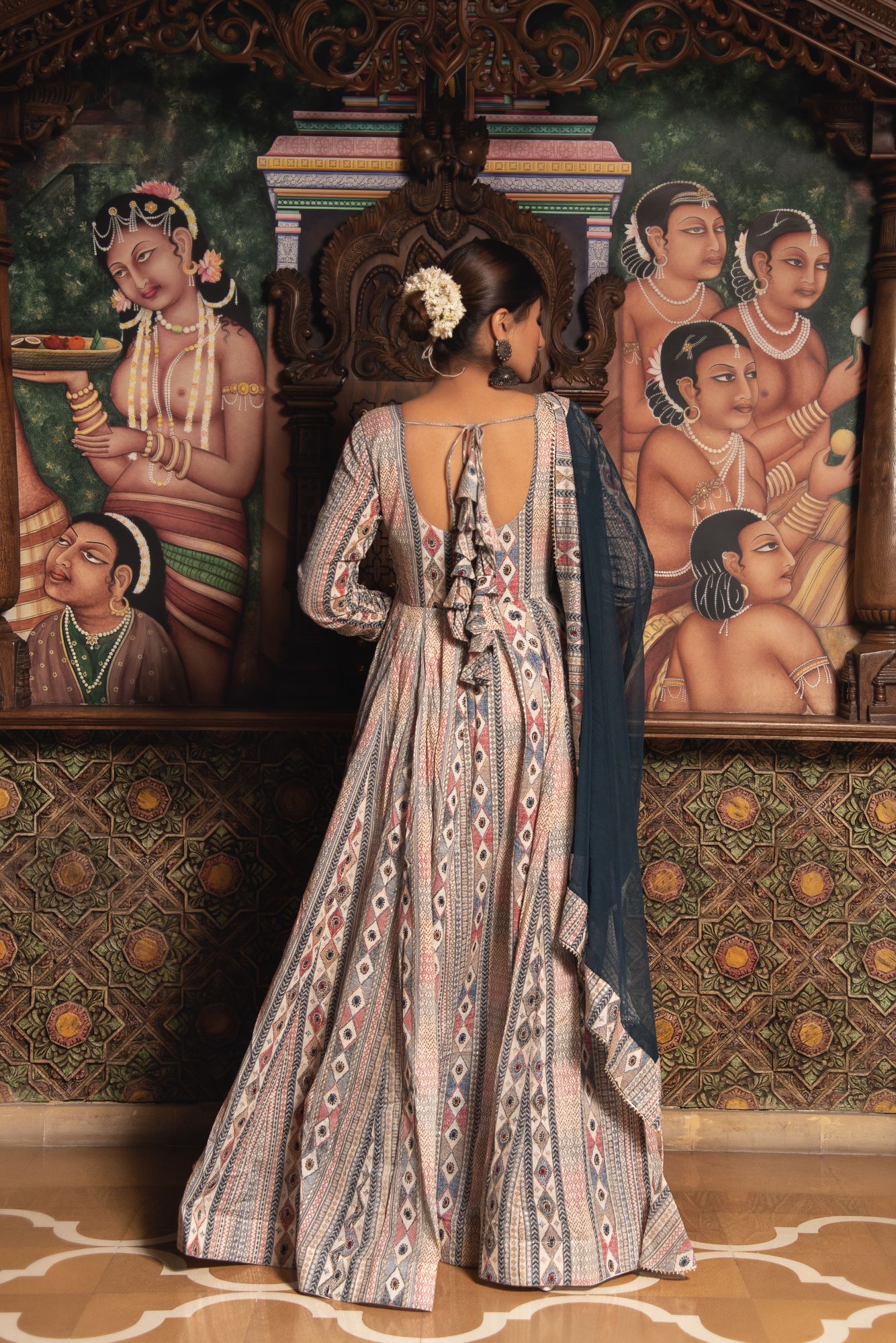Congrous Mul Blue Gotapatti Anarkali Suit Set