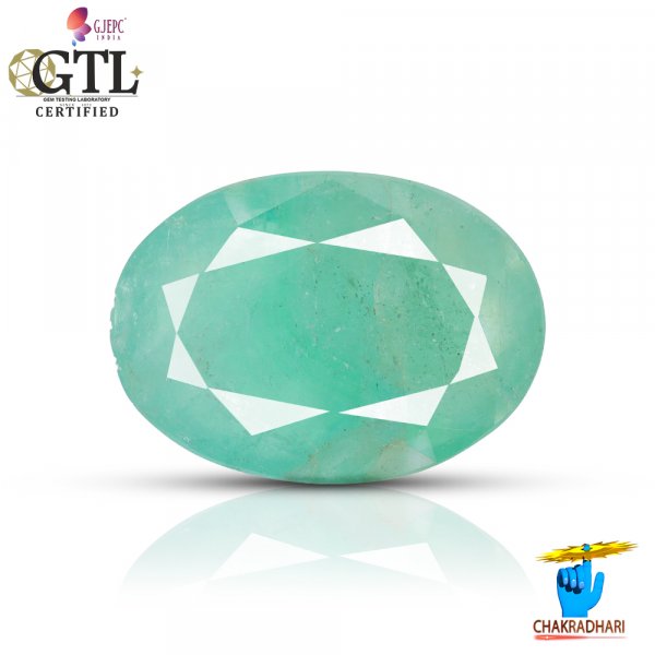 Image of 10.08 Carats Emerald Gemstone With Ring Or Pendant – पन्ना रत्न