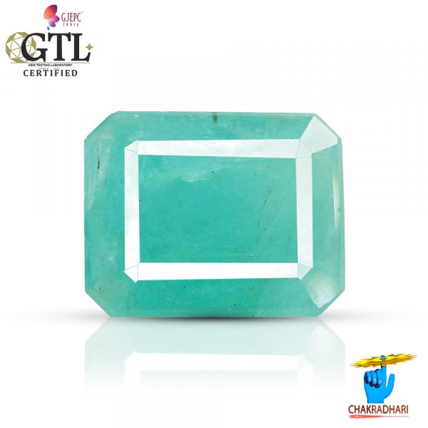 Image of 09.49 Carats Emerald Gemstone With Ring Or Pendant – पन्ना रत्न
