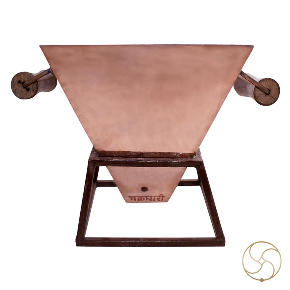 999 Nepaliya Copper Hawan Kund With Stand