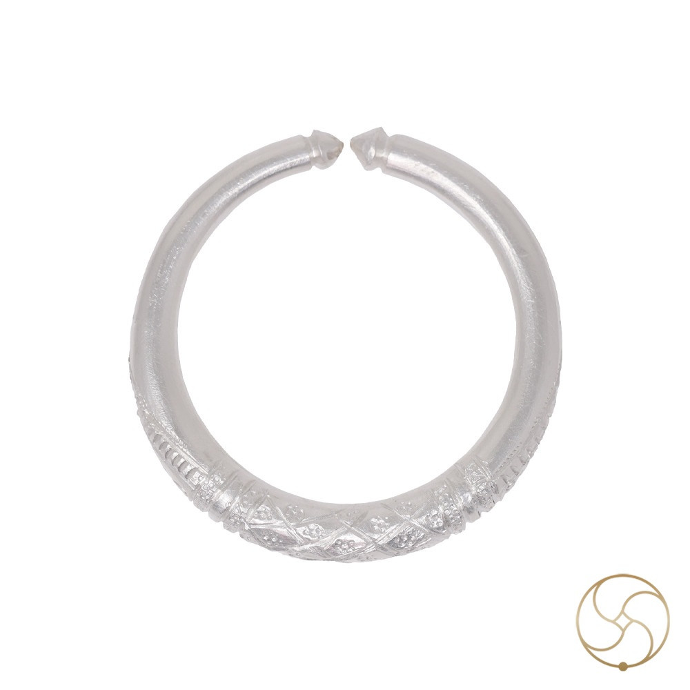 999 Silver Vajra Tapered Arrow Bangle 150 Grams -