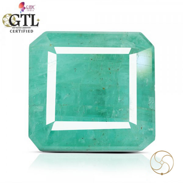 Image of 08.92 Carats Emerald Gemstone With Ring Or Pendant – पन्ना रत्न