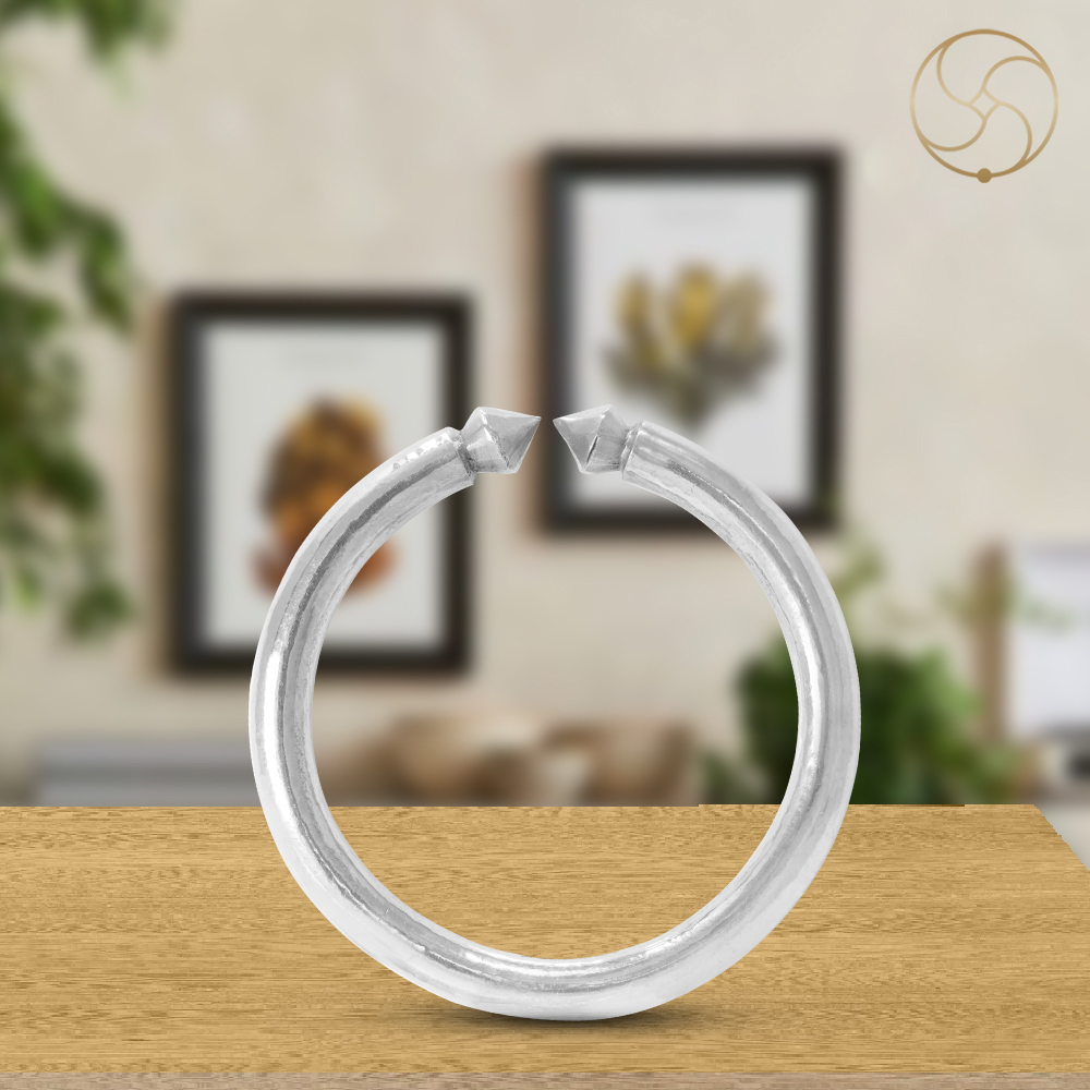 999 Bhojya Ranga Ghumti Bangle for Men
