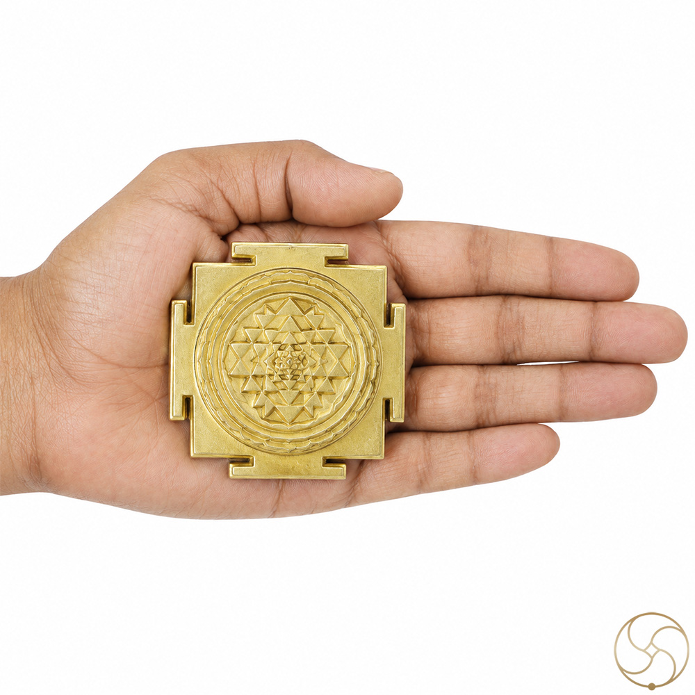 Ritika Brass Maha Meru Shri Yantra with Perfect Dimensions