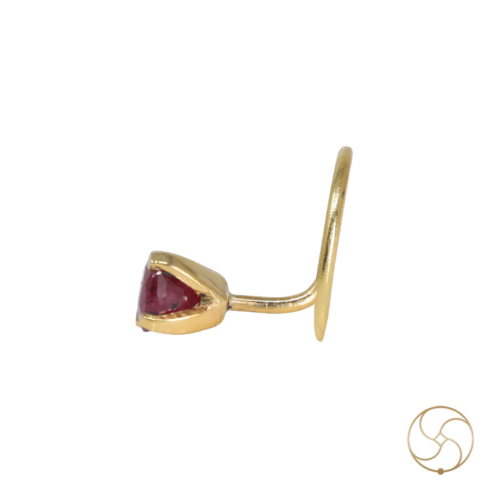 916 0428 grams Gold 020 Carat Natural Ruby Nose pin