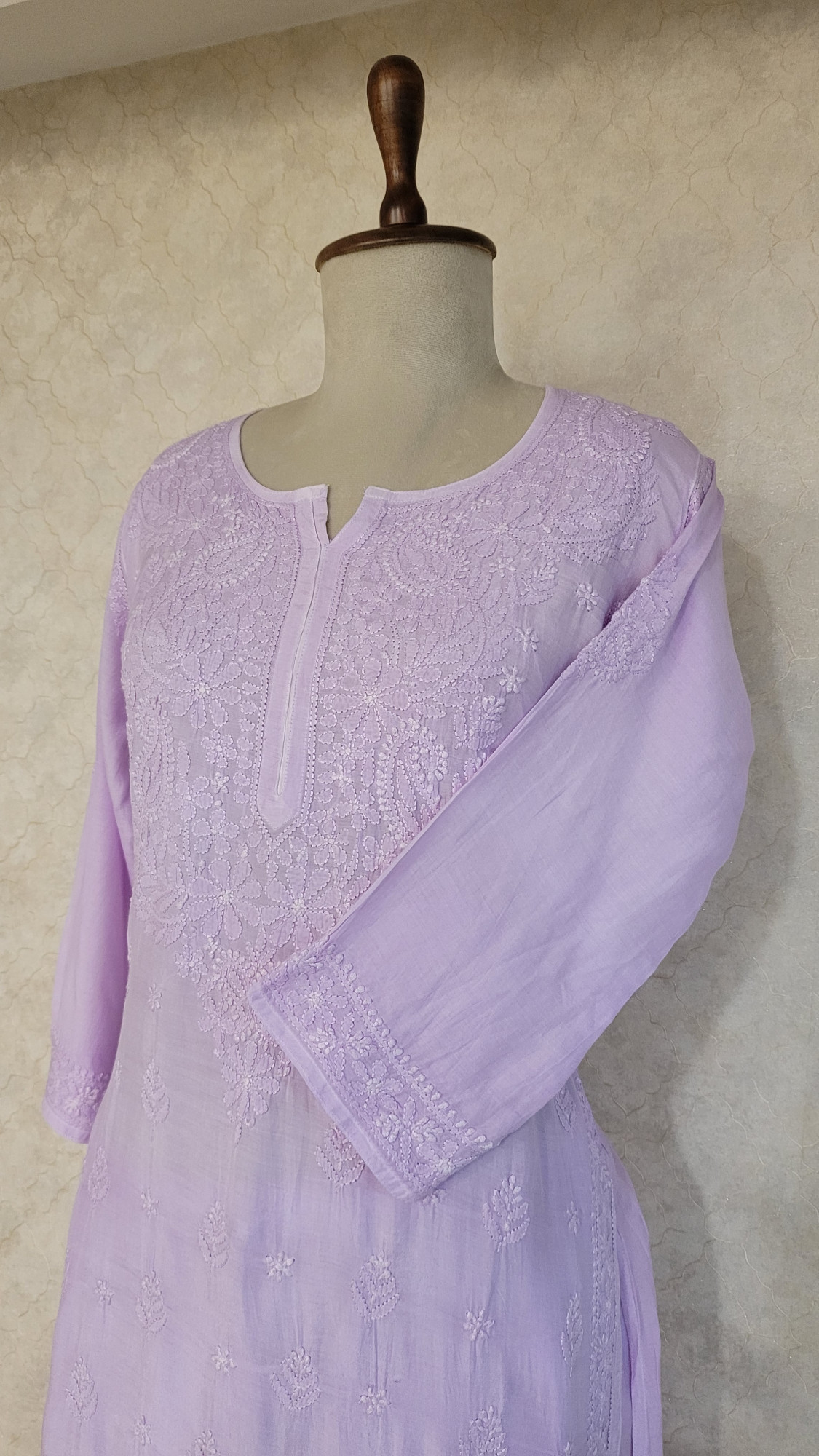 Lavender Muslin Chiankari Kurta & Pant Set